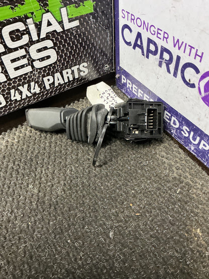 2011 Holden Captiva 5 9W070- Indicator Stalk- (TAG10938)