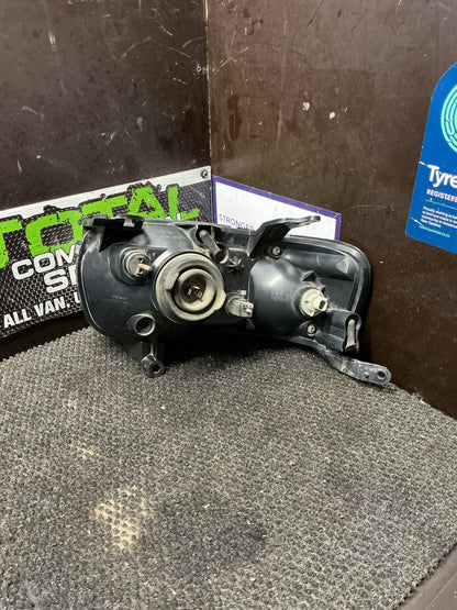 2003 Ford Escape- Right Headlight- (TAG9589) PN: E104-51030