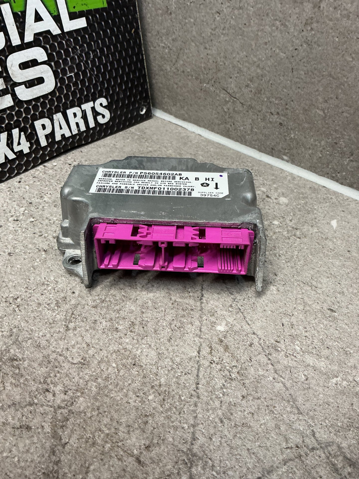 2010 Dodge Nitro KA- Airbag Module- (TAG13297) PN: 56054602AB