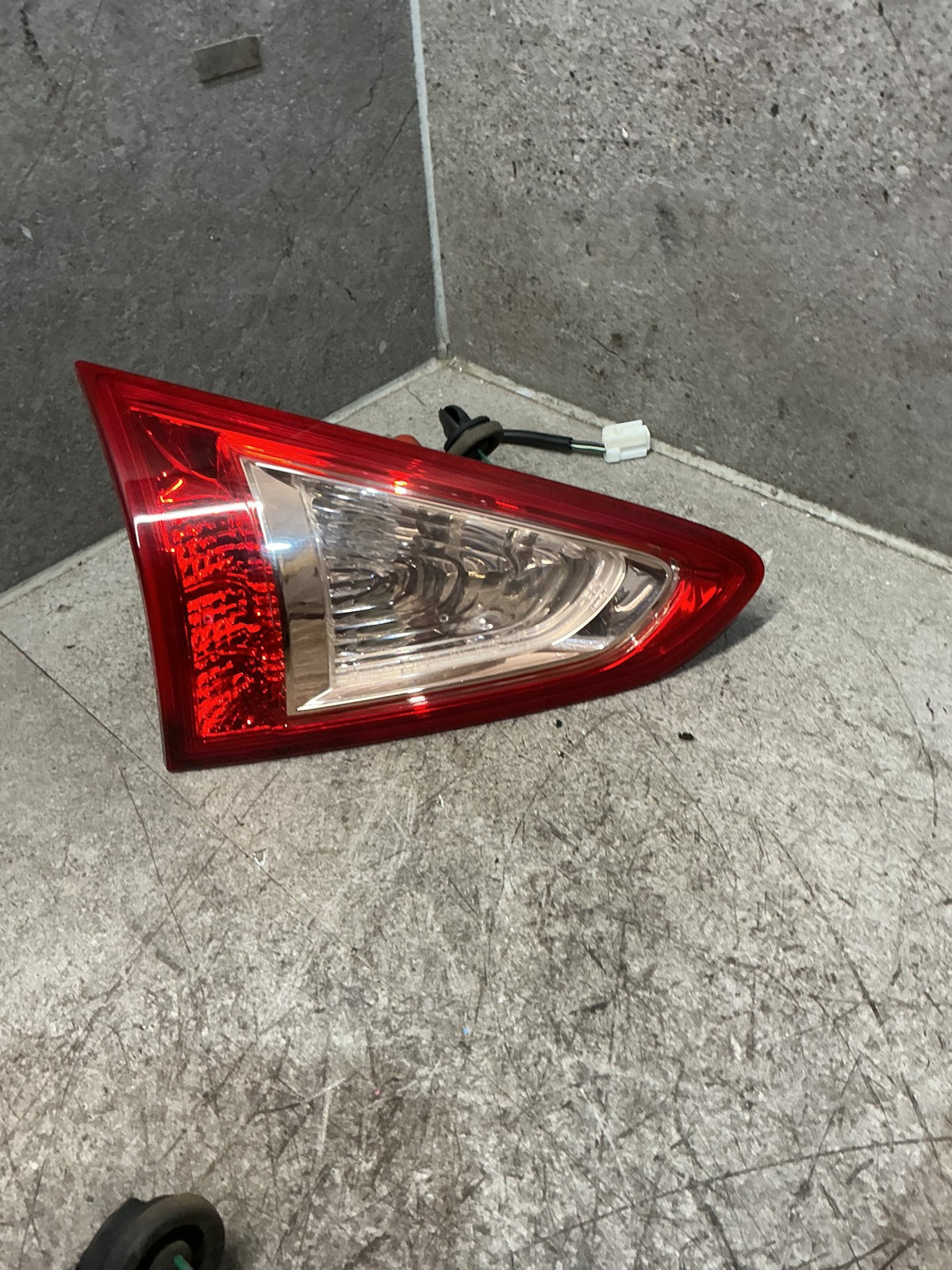 2011 Nissan Skyline J50 - Left Tailgate Light - (TAG18390)