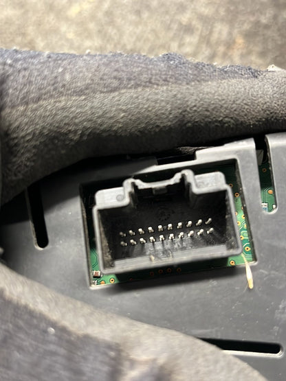 2012 Holden Colorado- Instrument Cluster- (TAG9169)