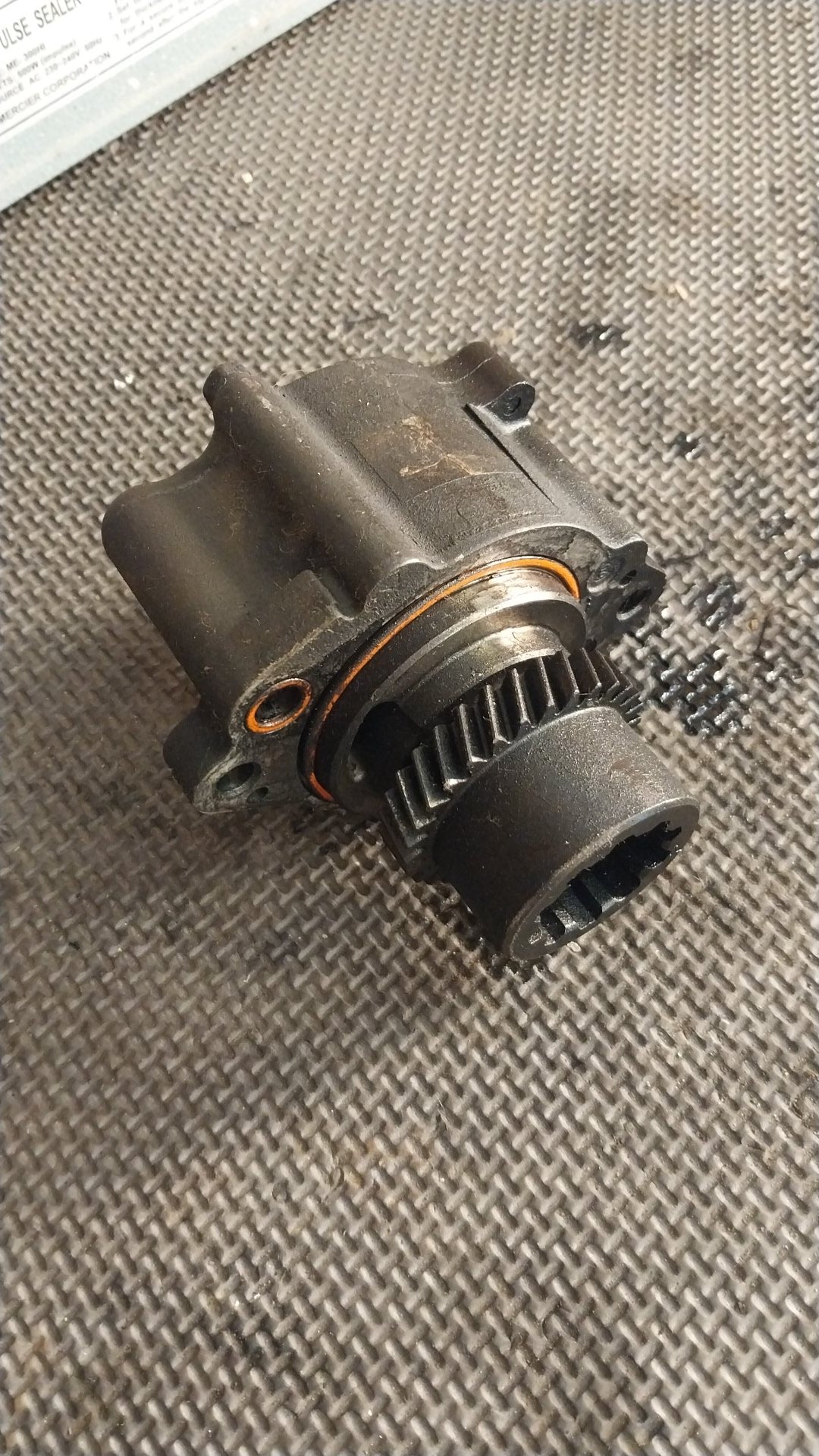 1999-2002 Toyota Hiace KCH40R- Vacuum/Air Pump- (TAG1058) PN: 1KZ