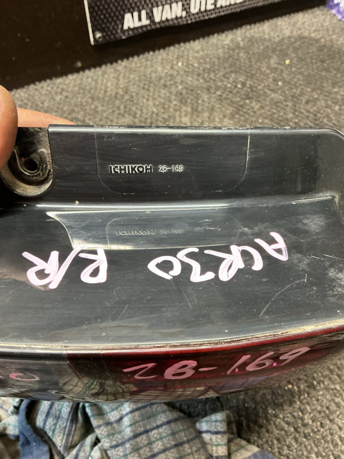 2000 Toyota Estima ACR30- Right Taillight- (TAG9864) PN: 28-169
