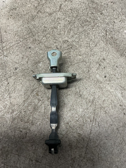 2021 Mitsubishi Outlander GF8- Left Front Door Check Strap- (TAG16848)