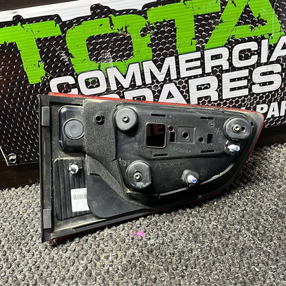 2015 Ford EcoSport TITANIUM 1.5P/6AT/SW- Right Tailgate Light- (TAG5533)