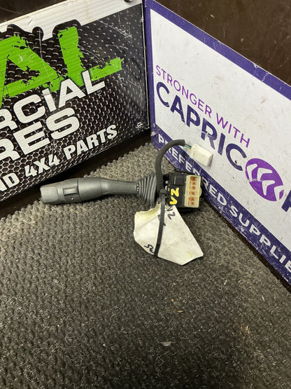 2005 Holden Commodore VZ 5W063- Indicator Stalk- (TAG10945)