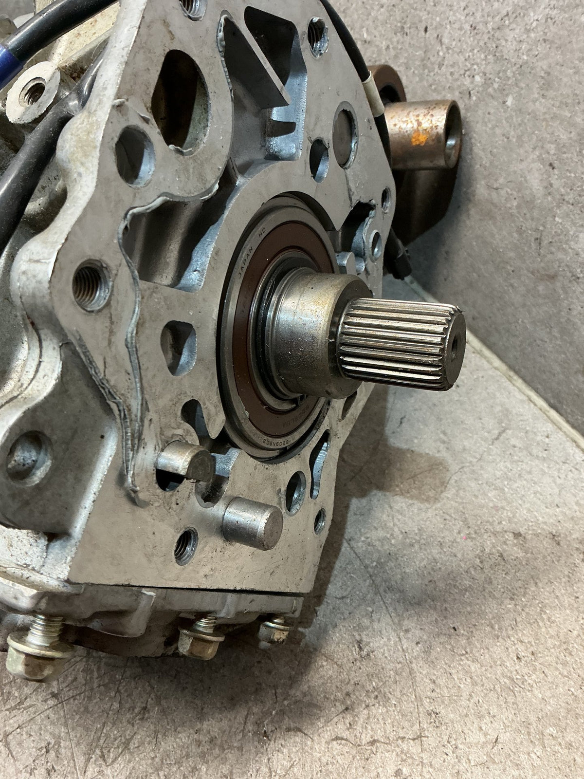 2006 Ford Courier- Transfer Case- (TAG17524)