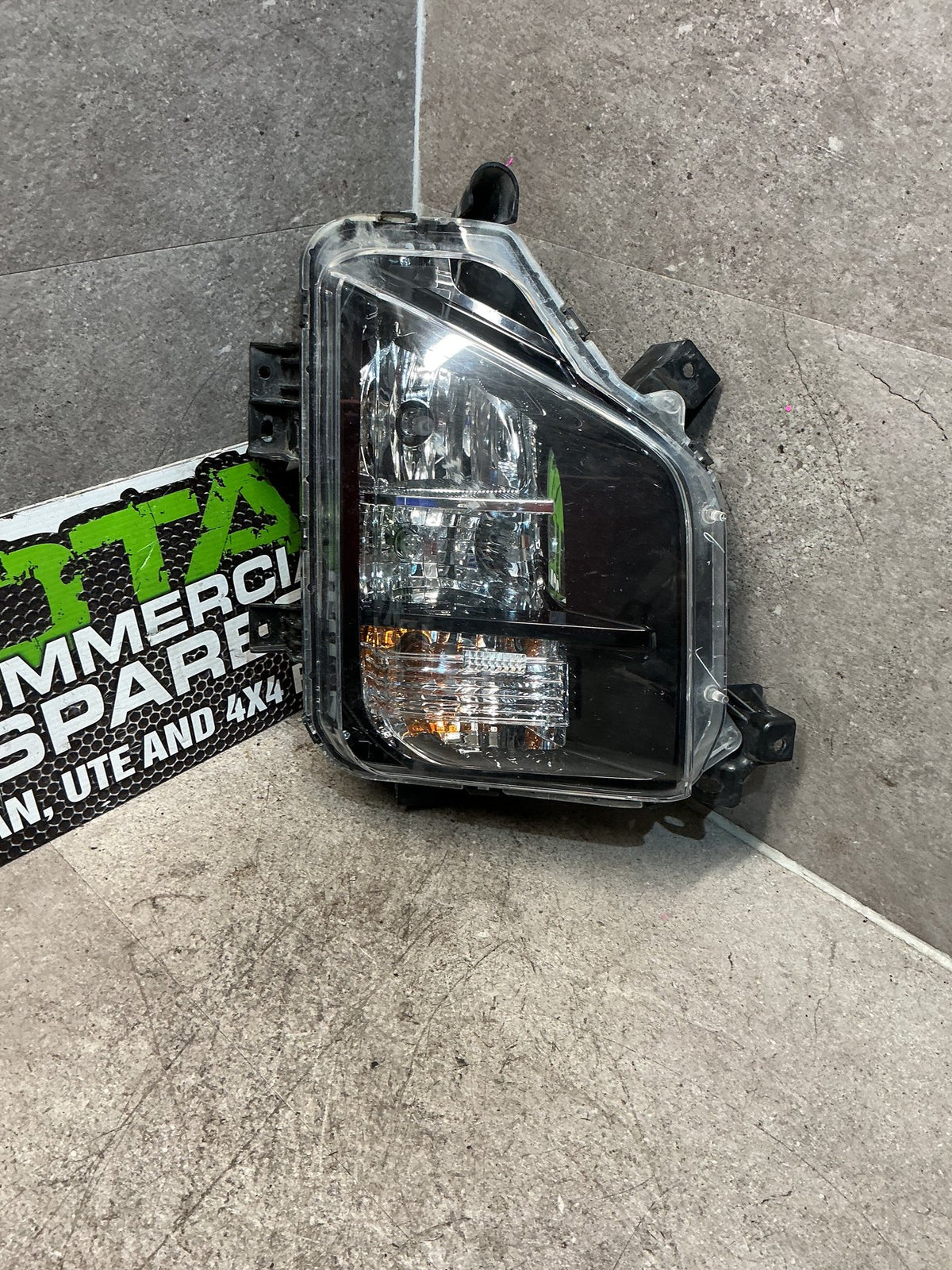 2021 Mitsubishi Triton- Left Front Bumper Light- (TAG15438)