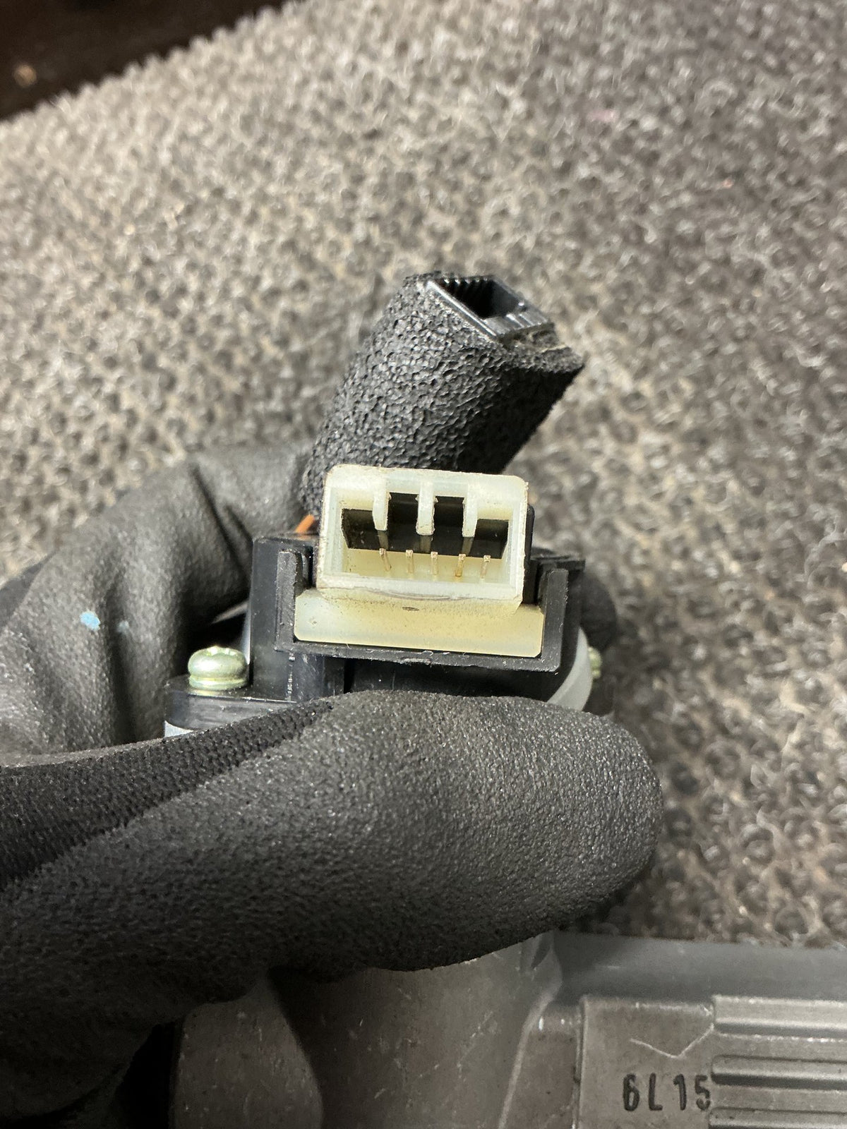 2007 Holden Captiva 7 9W095- Ignition With Key- (TAG10854)