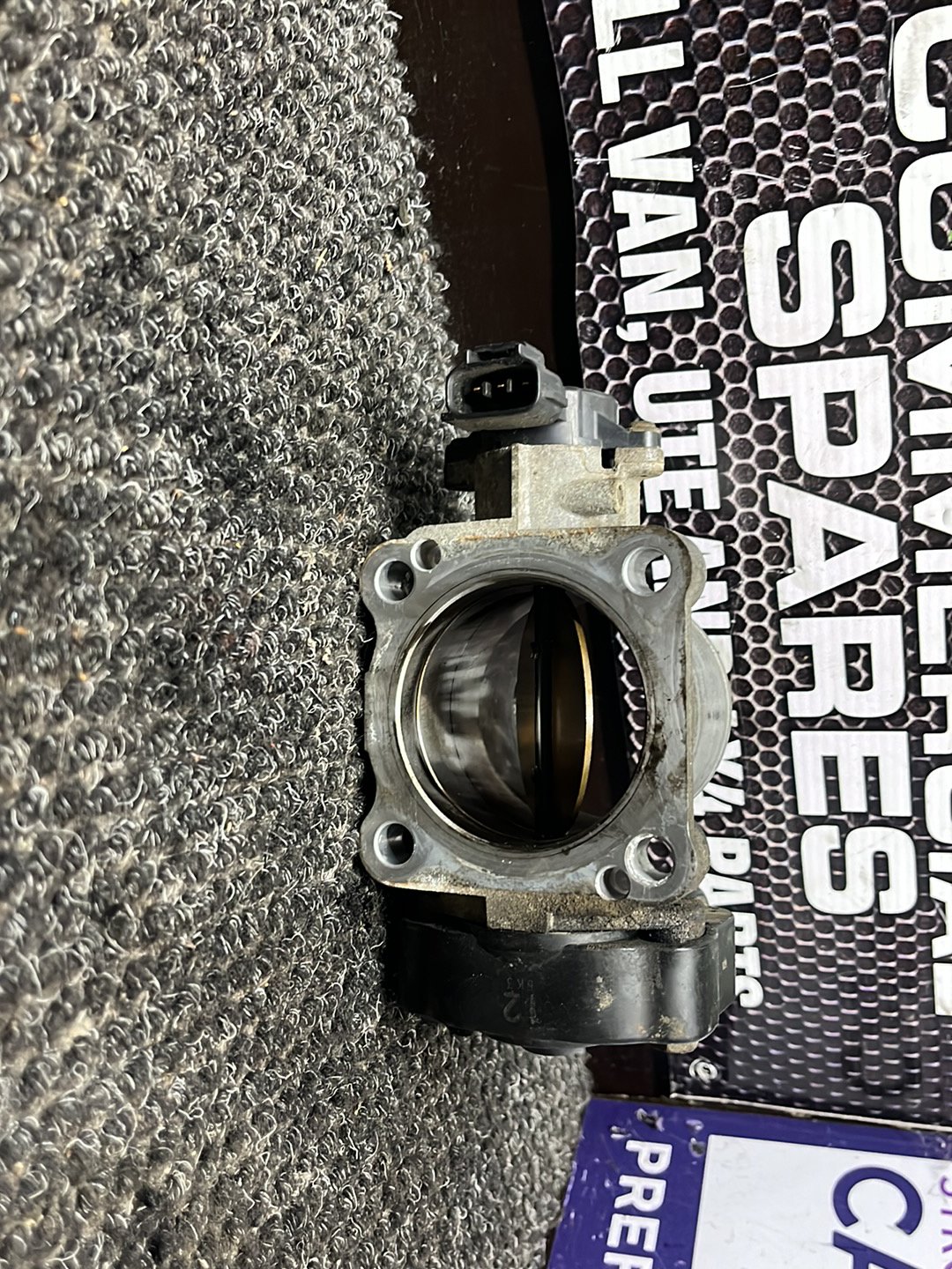 2005-2006 Toyota Hilux VII N20 SR5- Throttle Body- (TAG7033)