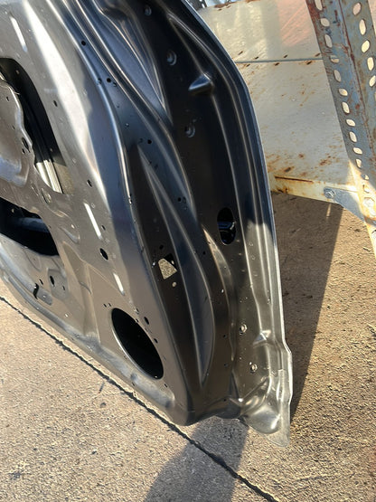 Holden Captiva 5- Left Front Door Shell- (TAG8410)