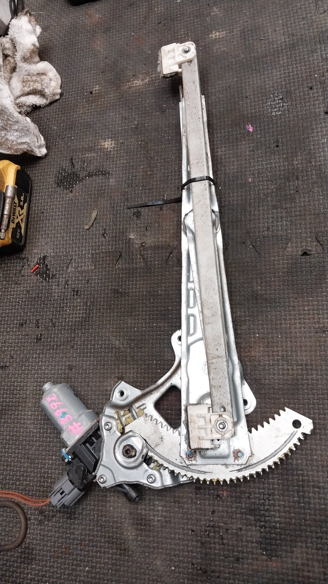 2019 Isuzu D-Max TFS- Left Front Window Regulator/Motor- (TAG3992) PN: L/F