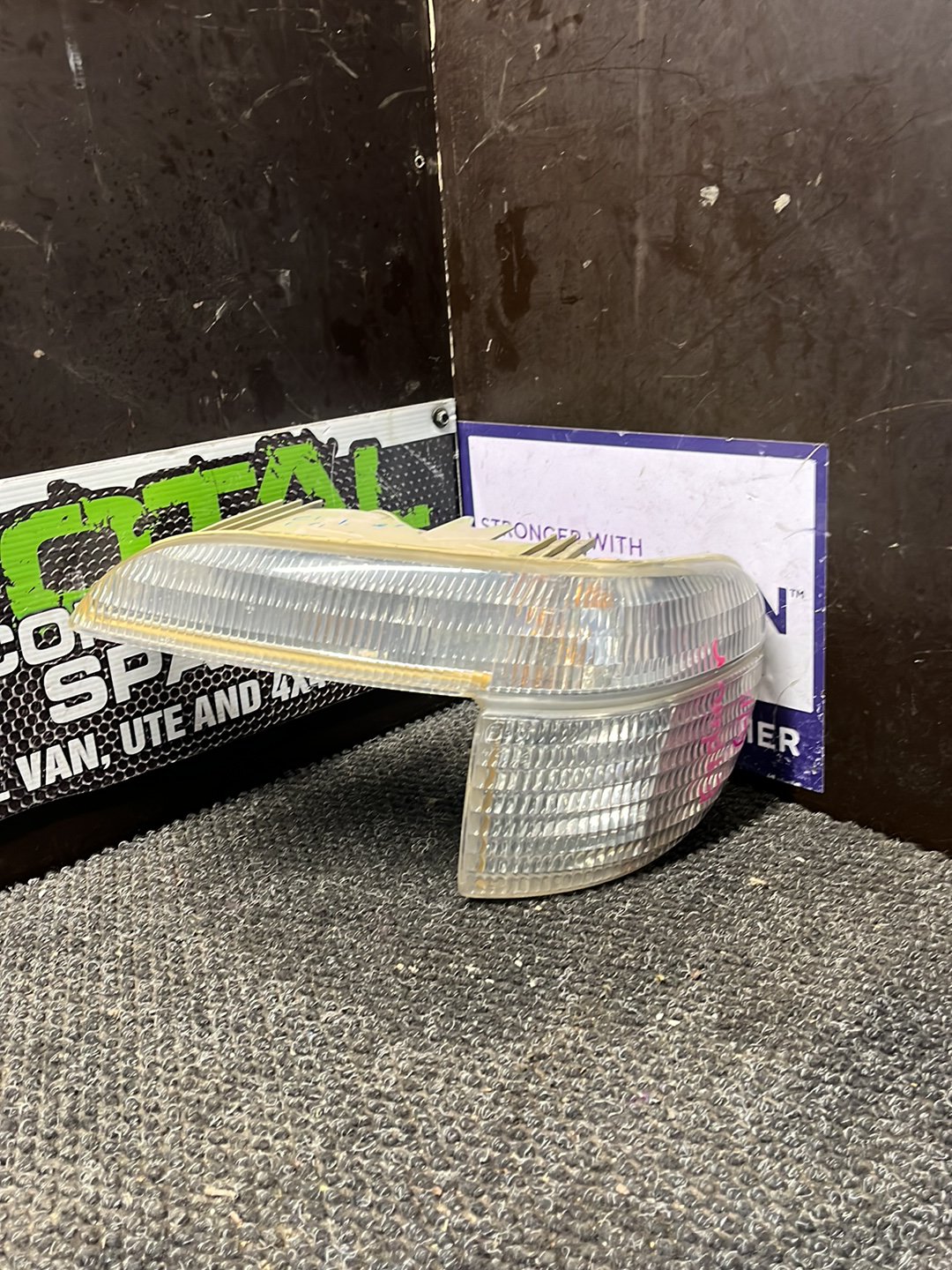 2001 Ford Explorer- Left Corner Light- (TAG9350)