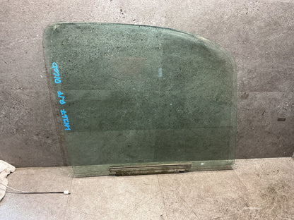 1994 Toyota Hilux LN167 - Right Front Door Glass - (TAG19093)