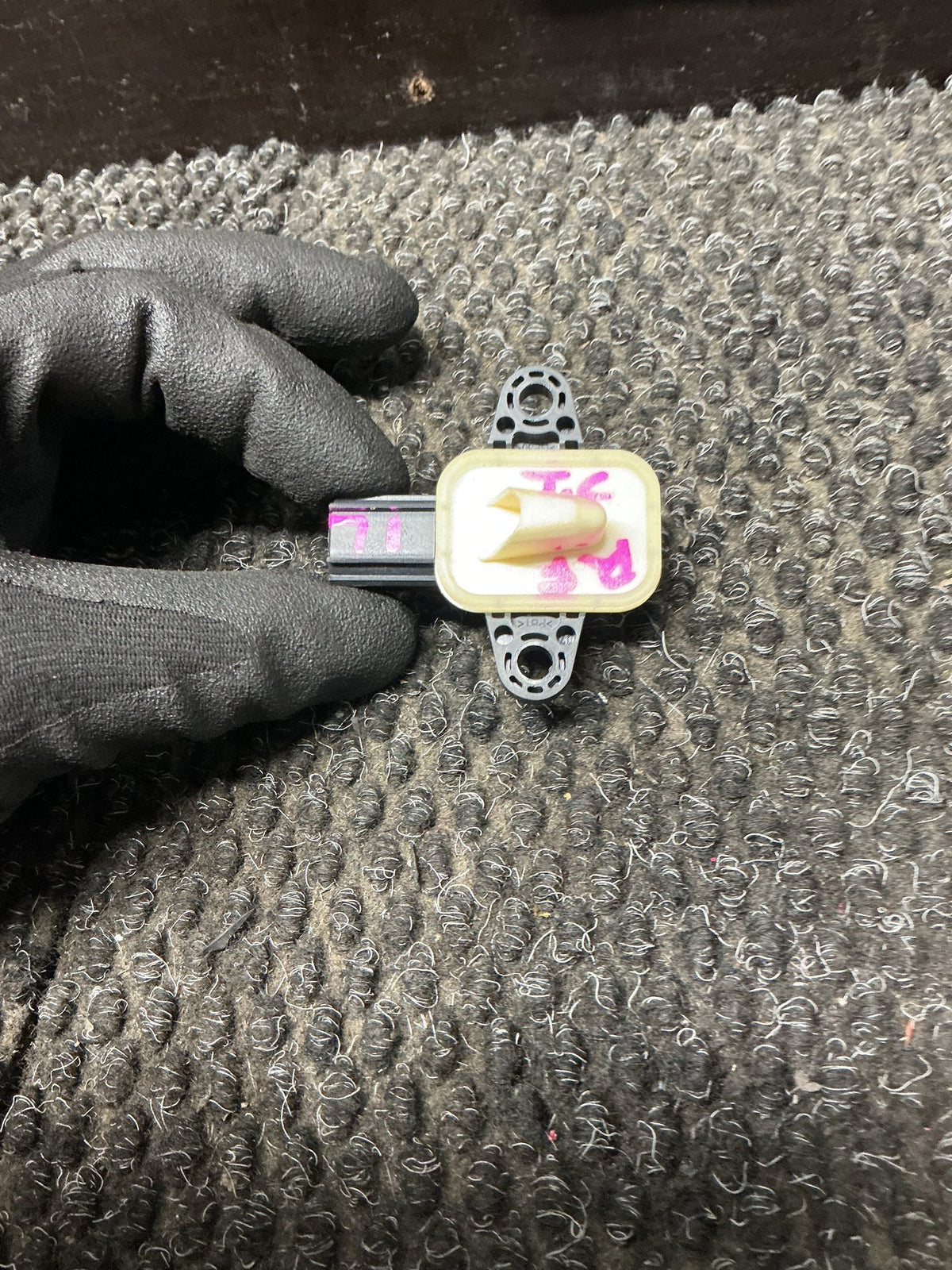 2013-2014 Ford Kuga II TF- Front Crash Sensor- (TAG11047)