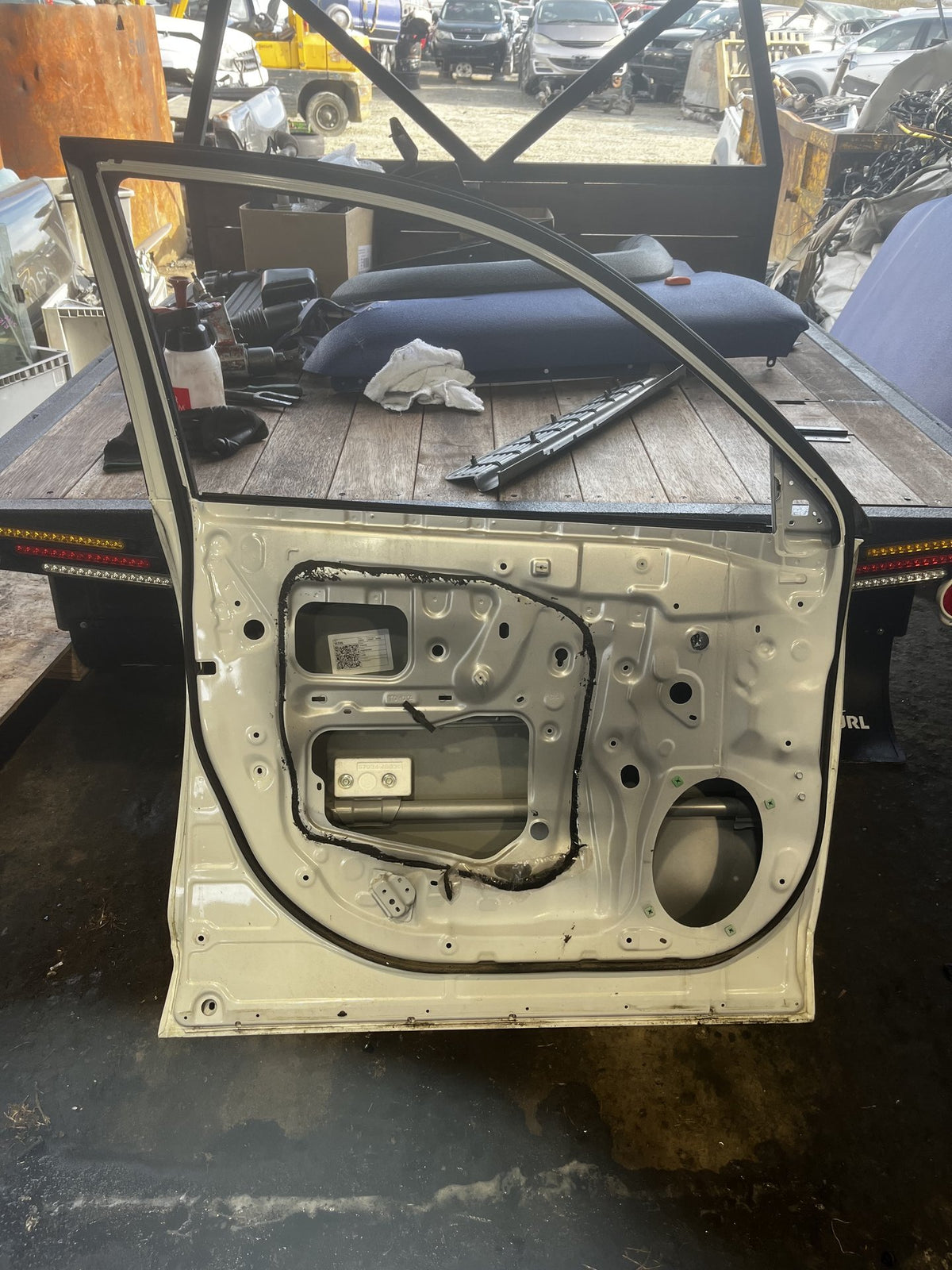 2007-2014 Toyota Highlander U40- Left Front Door Shell- (TAG15315)