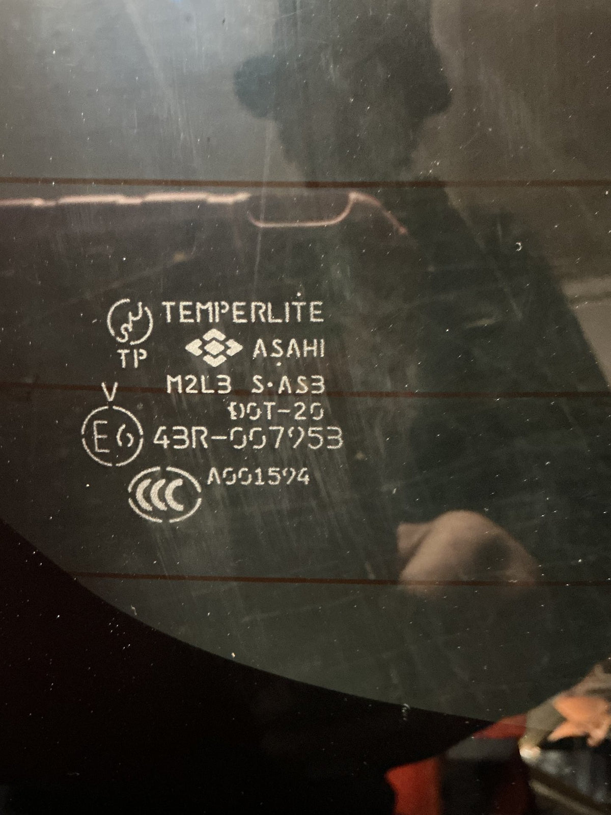 2006 Mitsubishi Outlander- Rear Screen Window- (TAG11293)