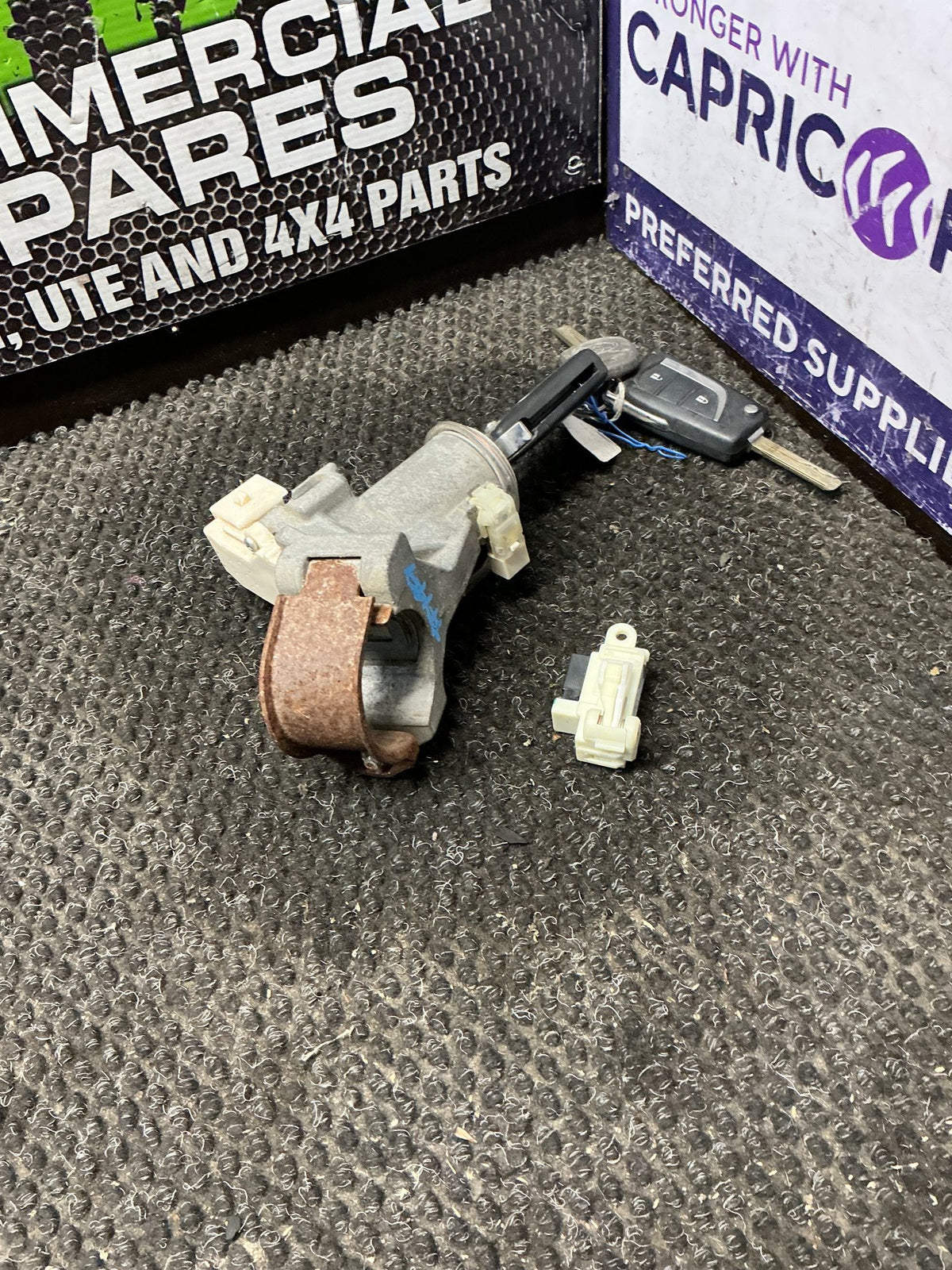 2015 Toyota Hilux VIII N130- Ignition With Key- (TAG10058)