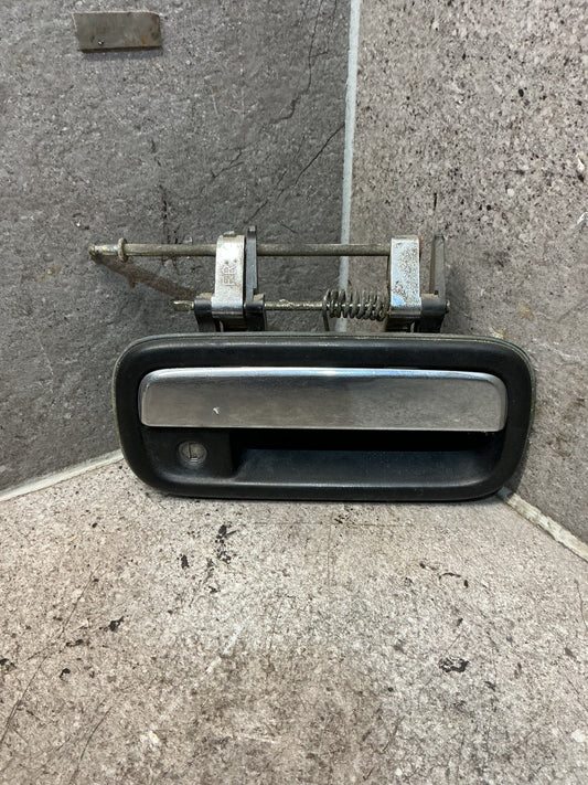 1996-2000 Toyota Land Cruiser J90 - Right Front Door Exterior Handle - (TAG18061)