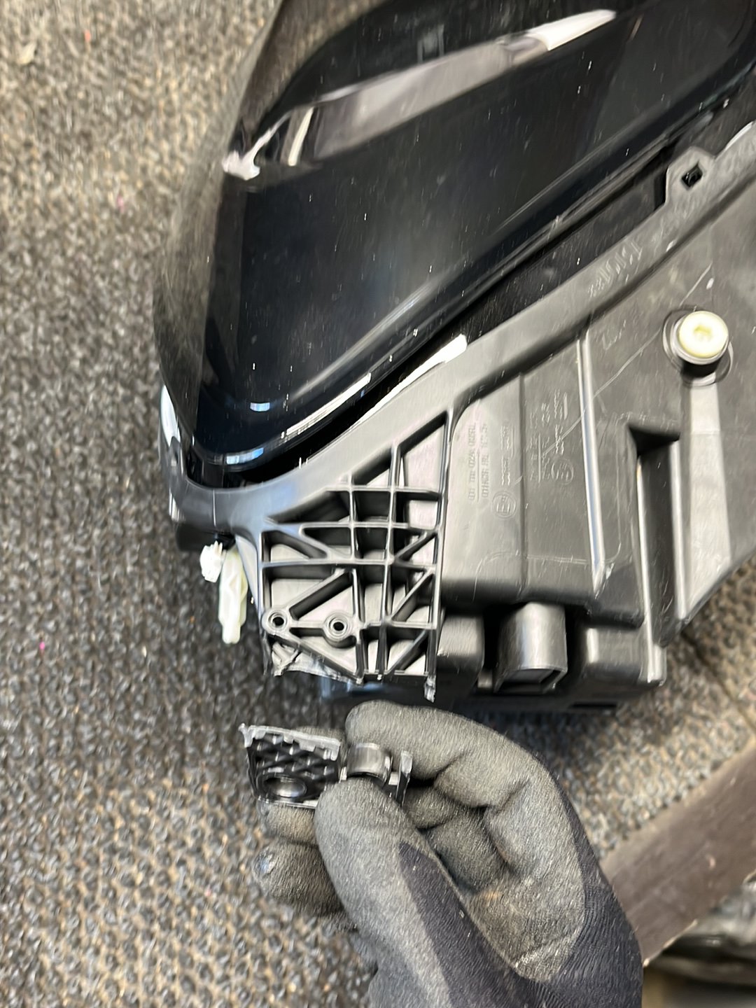 2021 Ford Puma- Left Headlight- (TAG8837)