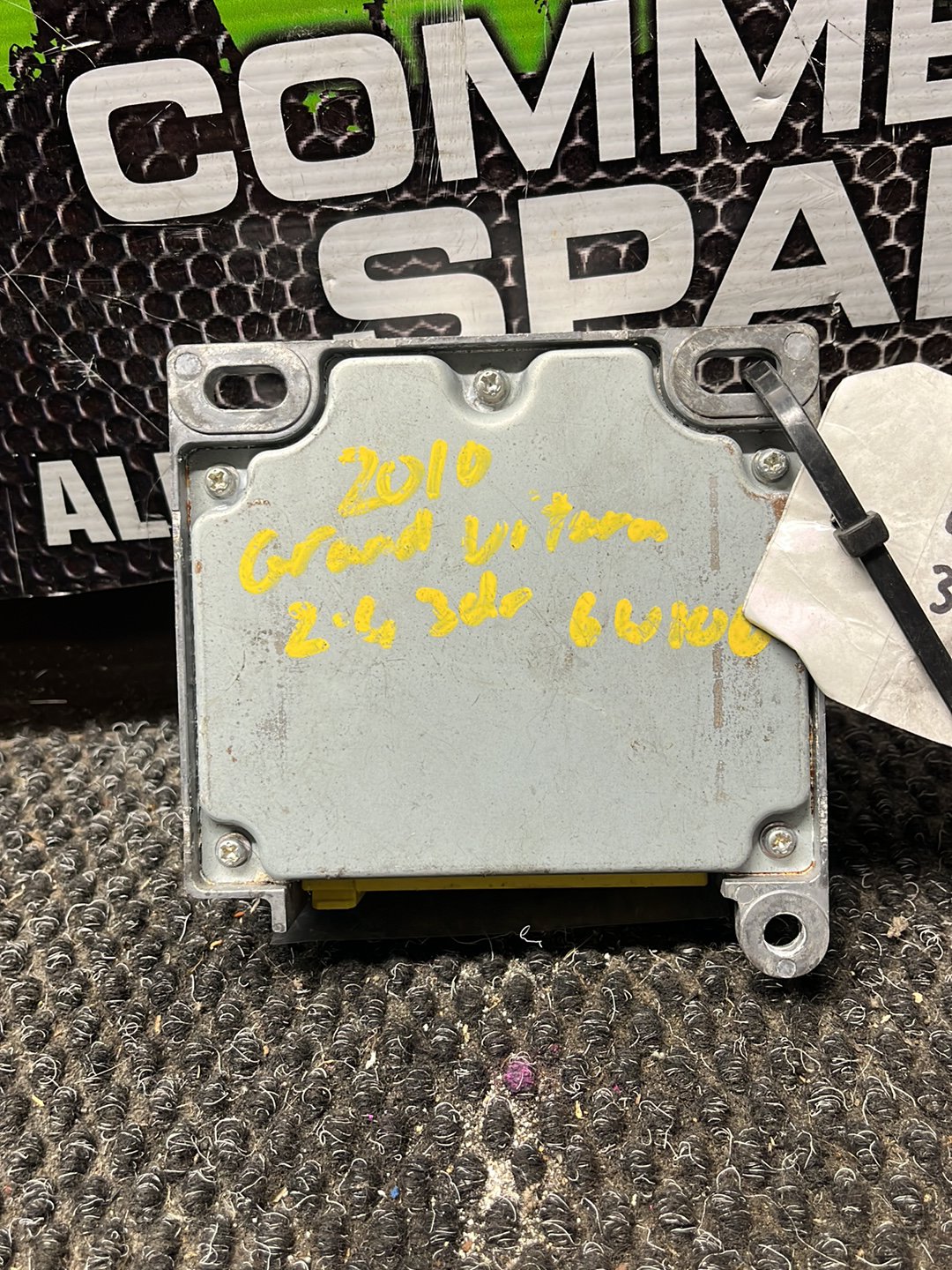 2010 Suzuki Grand Vitara- Airbag Module- (TAG9061) PN: 38910-76K50