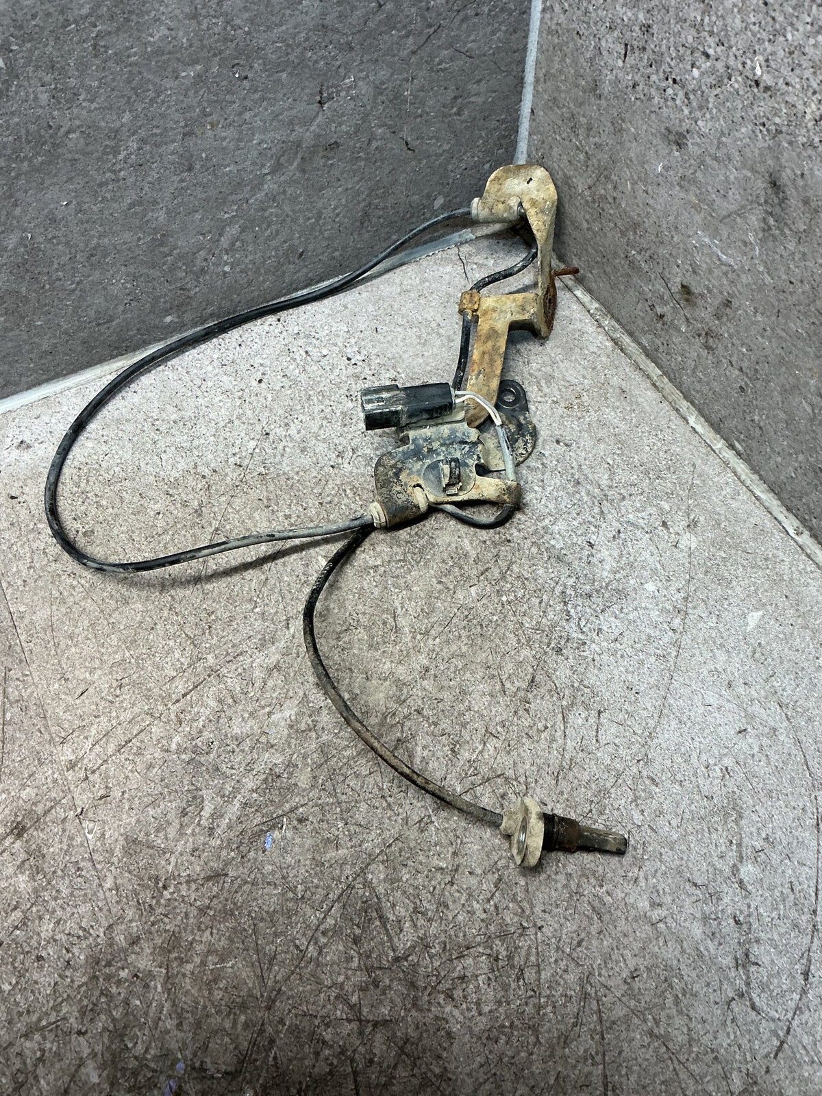 2015-2018 Ford Ranger PXII - Right Front ABS Sensor - (TAG17930)