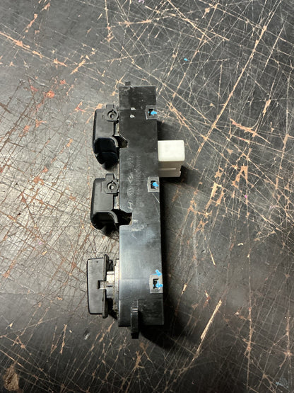 2008 Hyundai Santa Fe- Master Power Window Switch- (TAG13851)