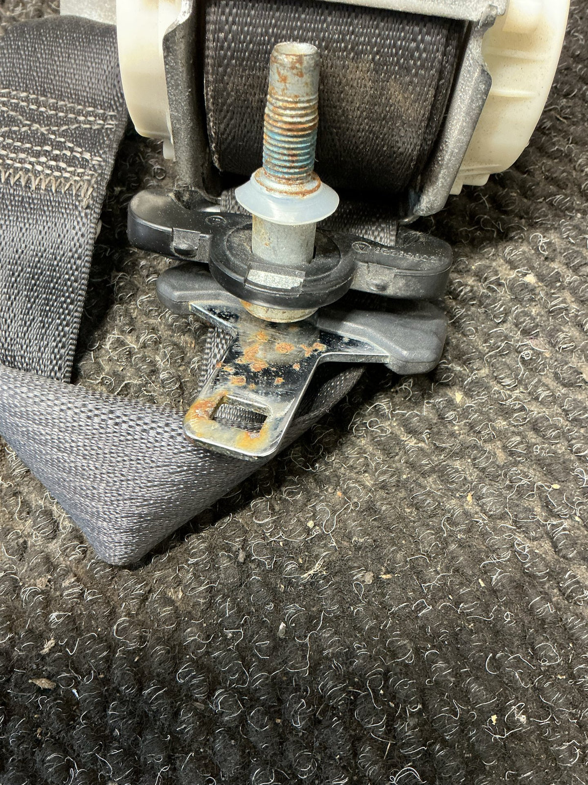 Left Rear Seat Belt- (TAG9831), P5KJ771DVAF, 2009, Dodge, Nitro, SXT, KA