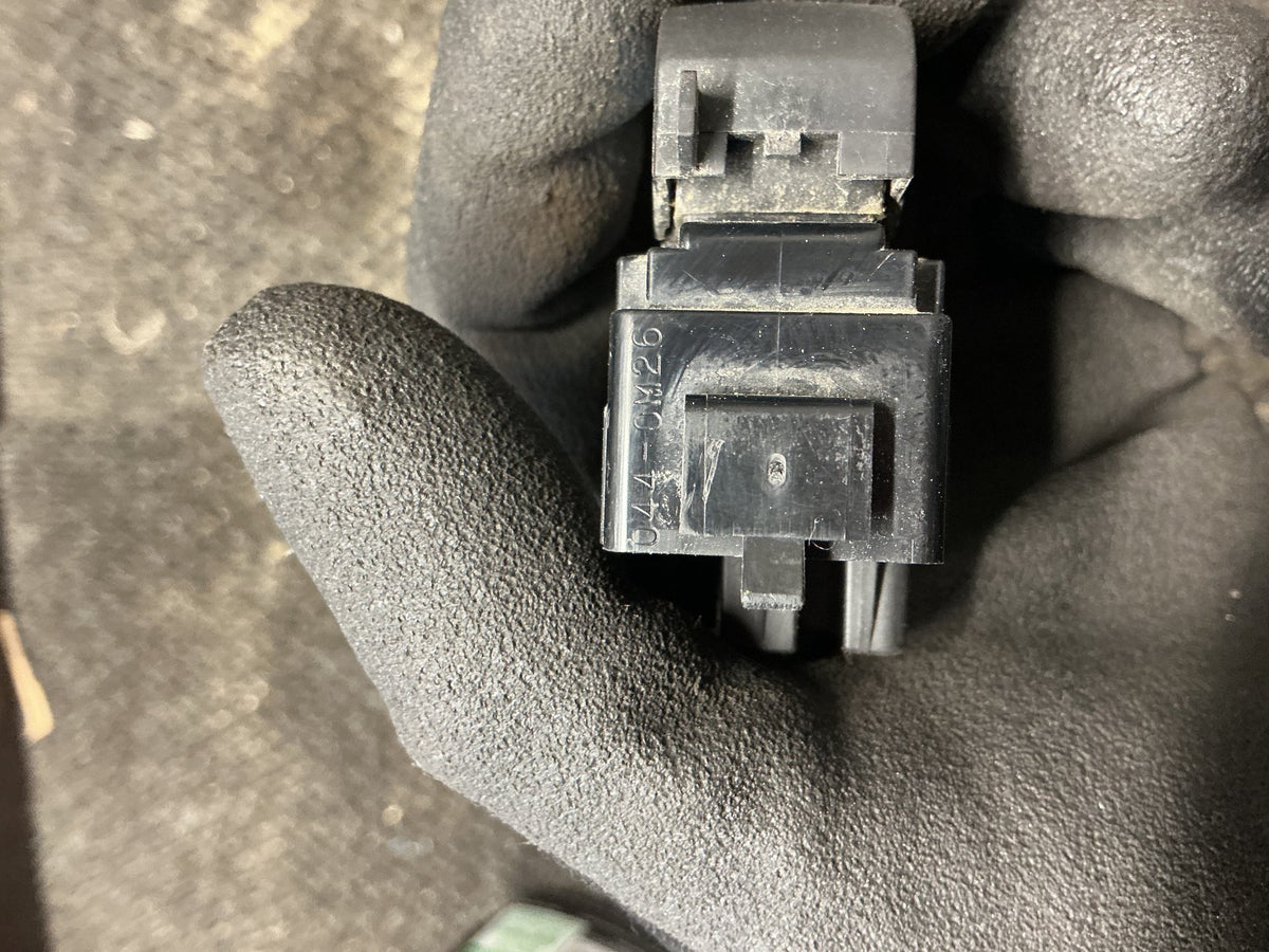 2012-2013 Holden Colorado RG- Right Rear Window Switch- (TAG11319)