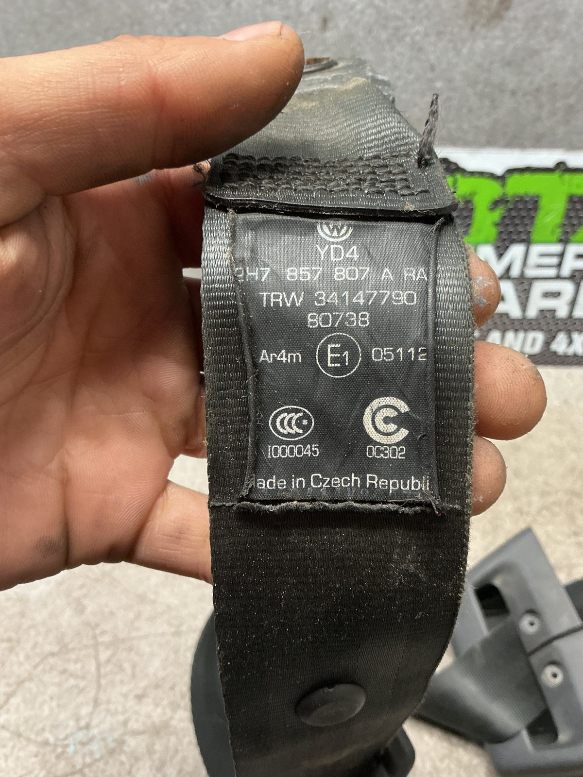 2014 Volkswagen Amarok- Rear Centre Seat Belt- (TAG16235)