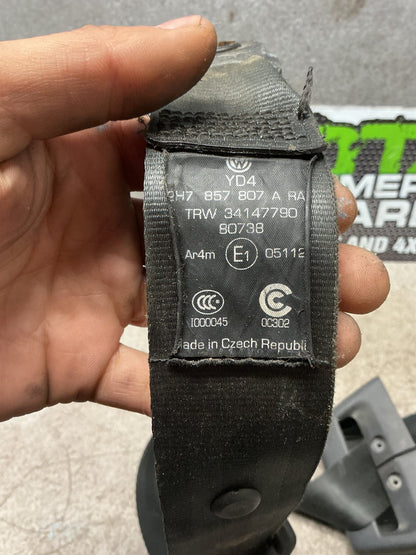 2014 Volkswagen Amarok- Rear Centre Seat Belt- (TAG16235)