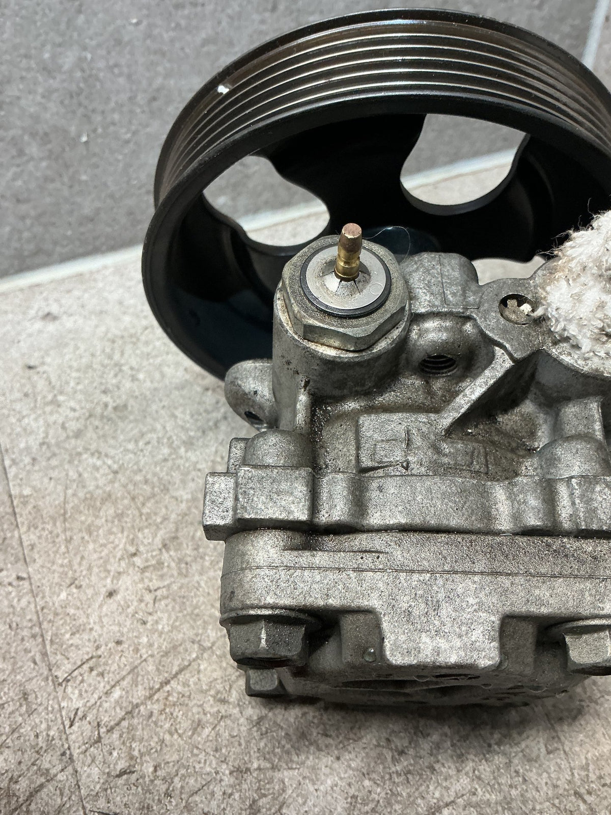 2013 Suzuki Vitara - Power Steering Pump - (TAG18155)