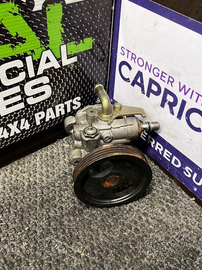 1997-2000 Mitsubishi Pajero II NL- Power Steering Pump- (TAG7469)
