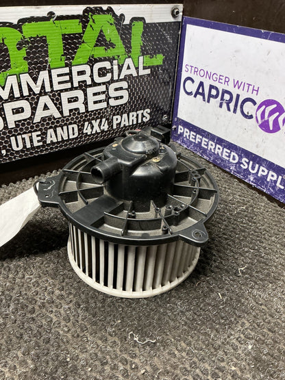 2001 Ford Escape 8W067- Heater Fan Motor- (TAG10661)