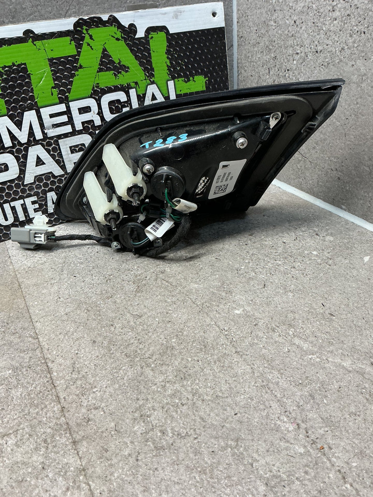 2015-2017 Holden Commodore VF- Left Tailgate Light- (TAG14210)