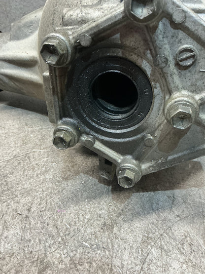 2010 Suzuki Vitara- Rear Differential Head- (TAG17552)