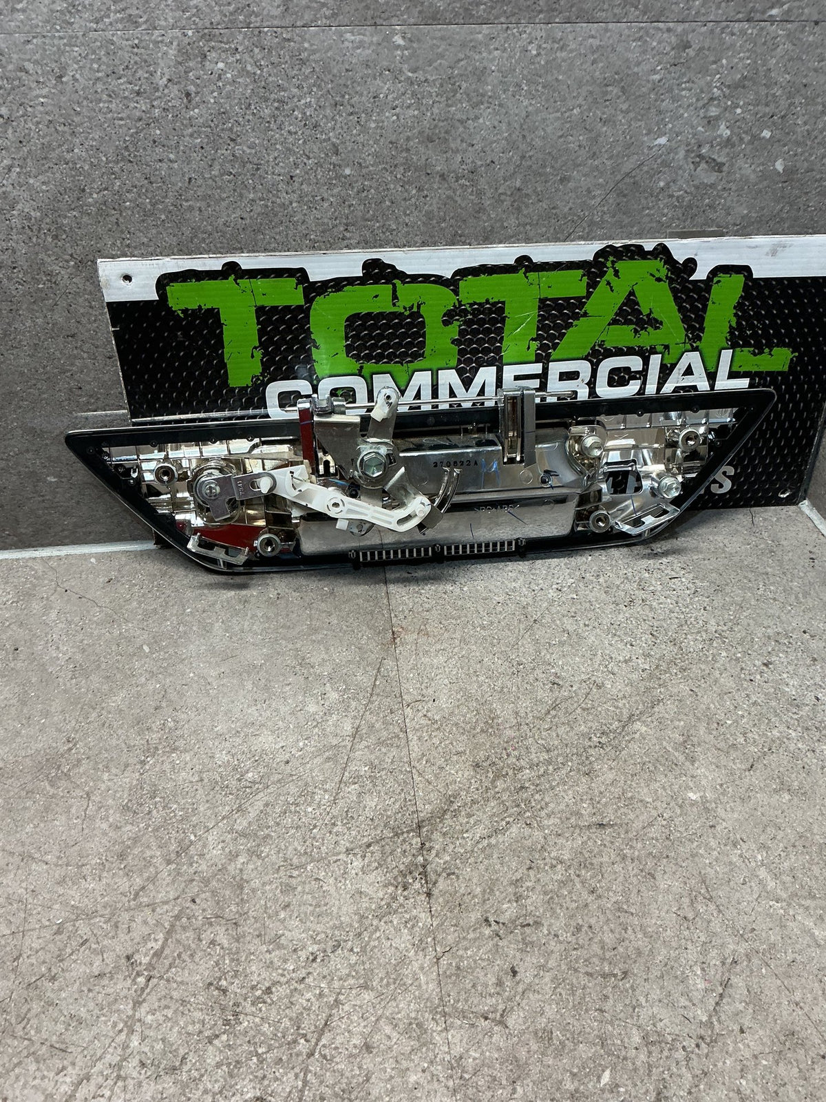 2020 Toyota Hilux GUN- Tailgate Handle Outer- (TAG14121)