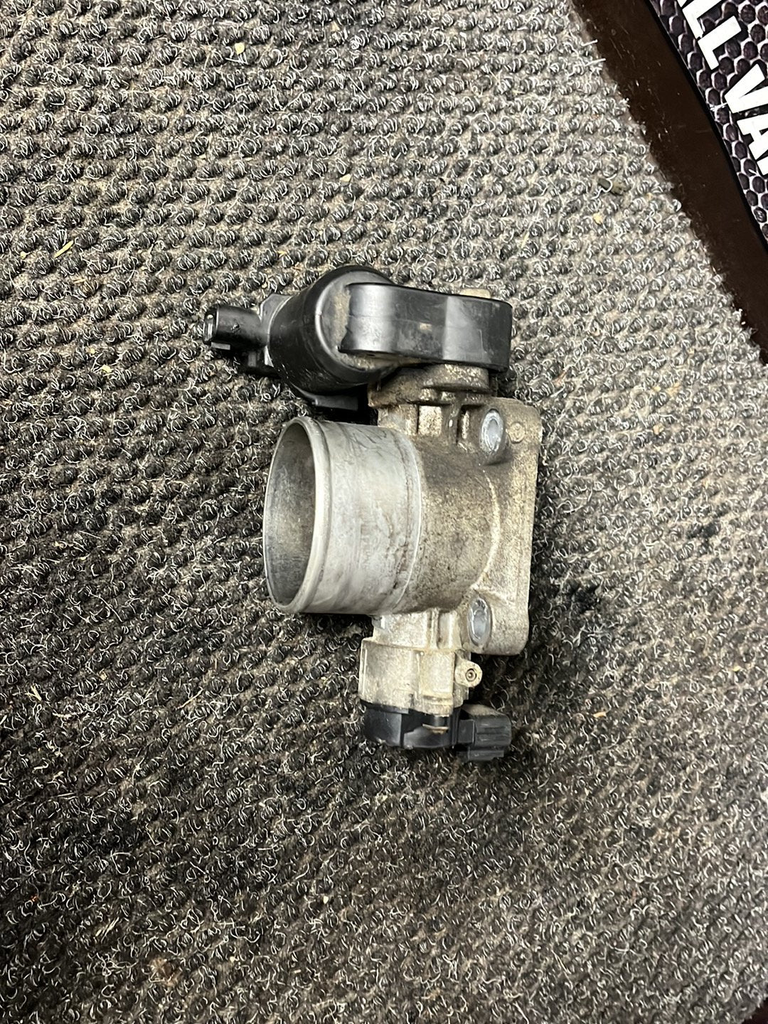 2005-2006 Toyota Hilux VII N20 SR5- Throttle Body- (TAG7033)