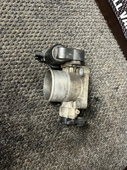 2005-2006 Toyota Hilux VII N20 SR5- Throttle Body- (TAG7033)