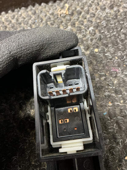 2005-2012 Mitsubishi Outlander II CW*W- Right Rear Window Switch- (TAG11604)