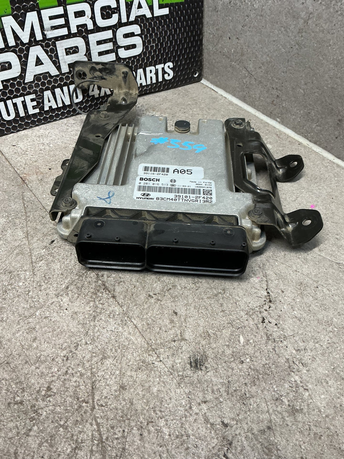 2011 Hyundai Santa Fe- ECU- (TAG14162)