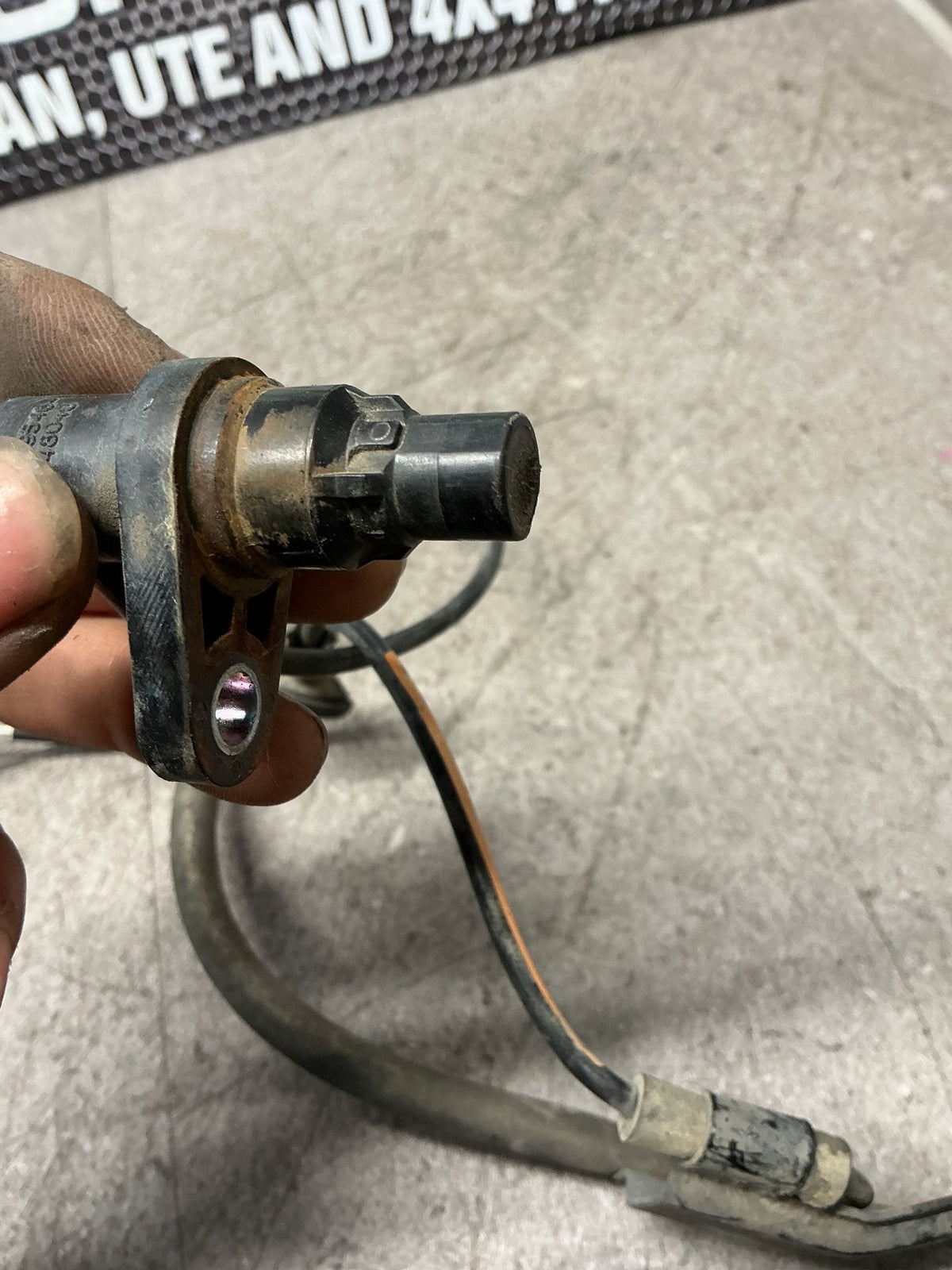 2007-2014 Toyota Highlander U40- Left Rear ABS Sensor- (TAG15285)