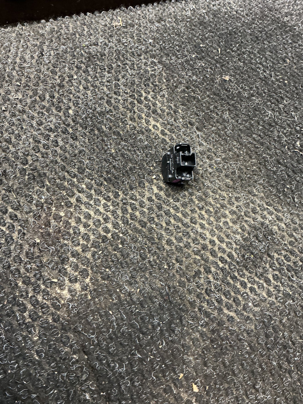 2014-2016 Ford Kuga II TF- Right Rear Window Switch- (TAG11643)