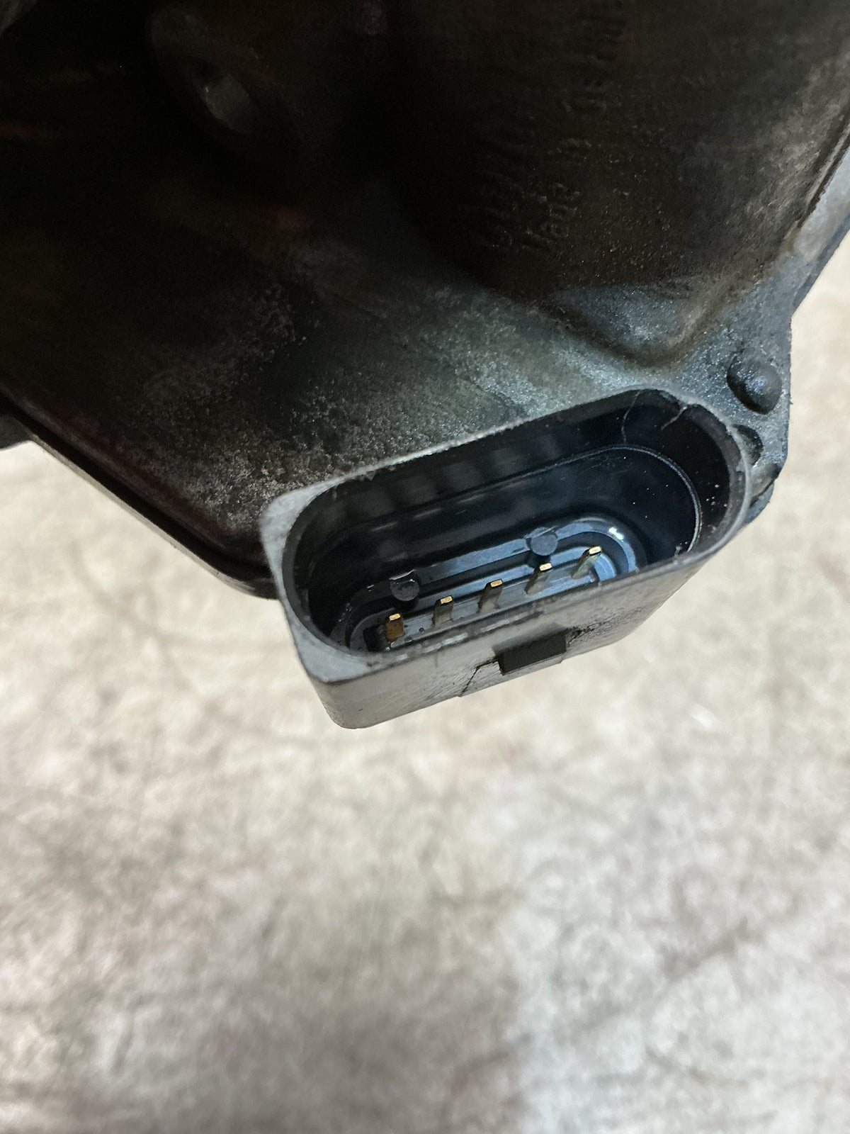 2013 Volkswagen Amarok- Throttle Body- (TAG17488)