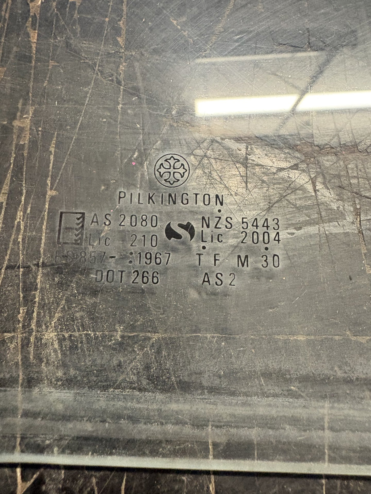 1998-2004 Toyota Hiace - Rear Cargo Glass - (TAG18873)