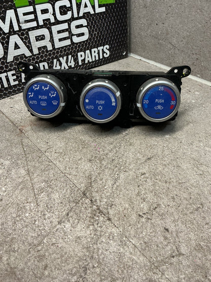 2009 Mitsubishi Triton- Heater Controls- (TAG14065)
