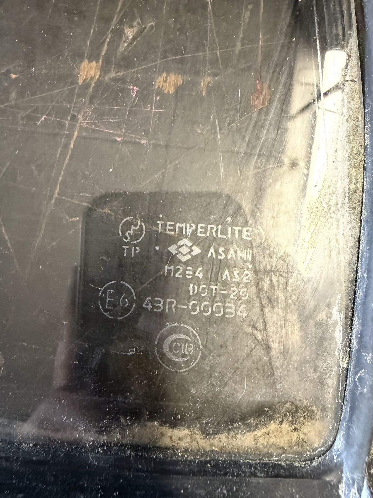 1995 Isuzu Bighorn - Left Rear Quarter Door Glass - (TAG18613)