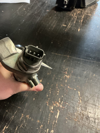 2009-2015 Nissan Navara D22 - Common Rail Fuel Rail - (TAG18643)