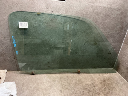1992-2004 Toyota Hiace H100 LH100 - Right Front Door Glass - (TAG19070)