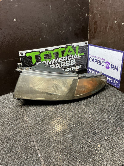 1996 Toyota Estima TCR10- Left Headlight- (TAG9640)